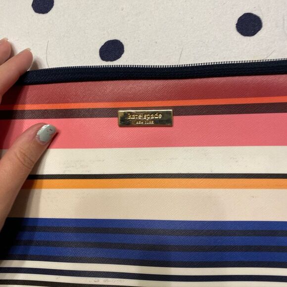 Kate Spade Stripe Leather Laptop Case - Picture 2 of 5